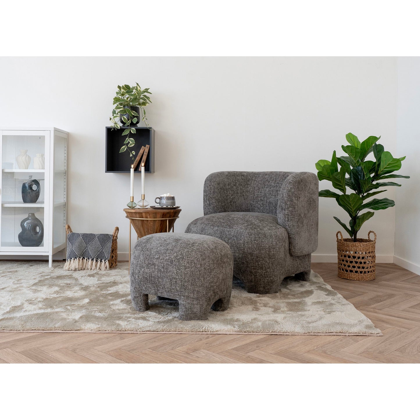 Nazare Loungestol