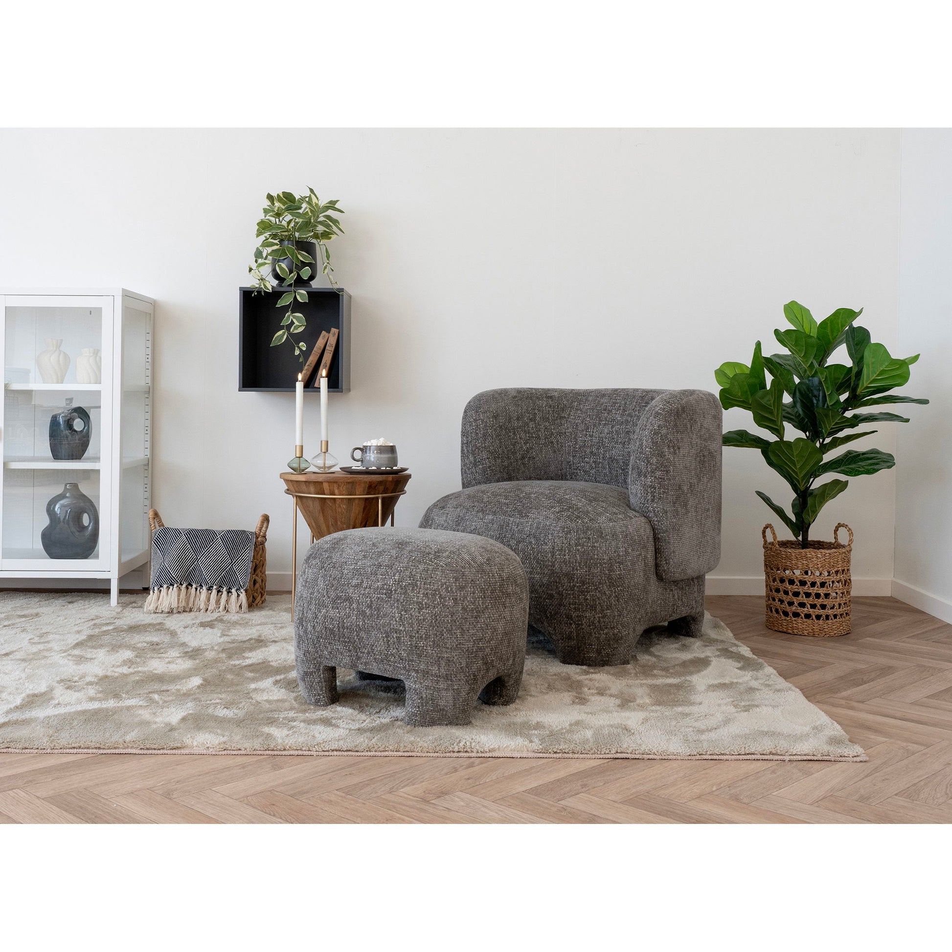 Nazare Loungestol
