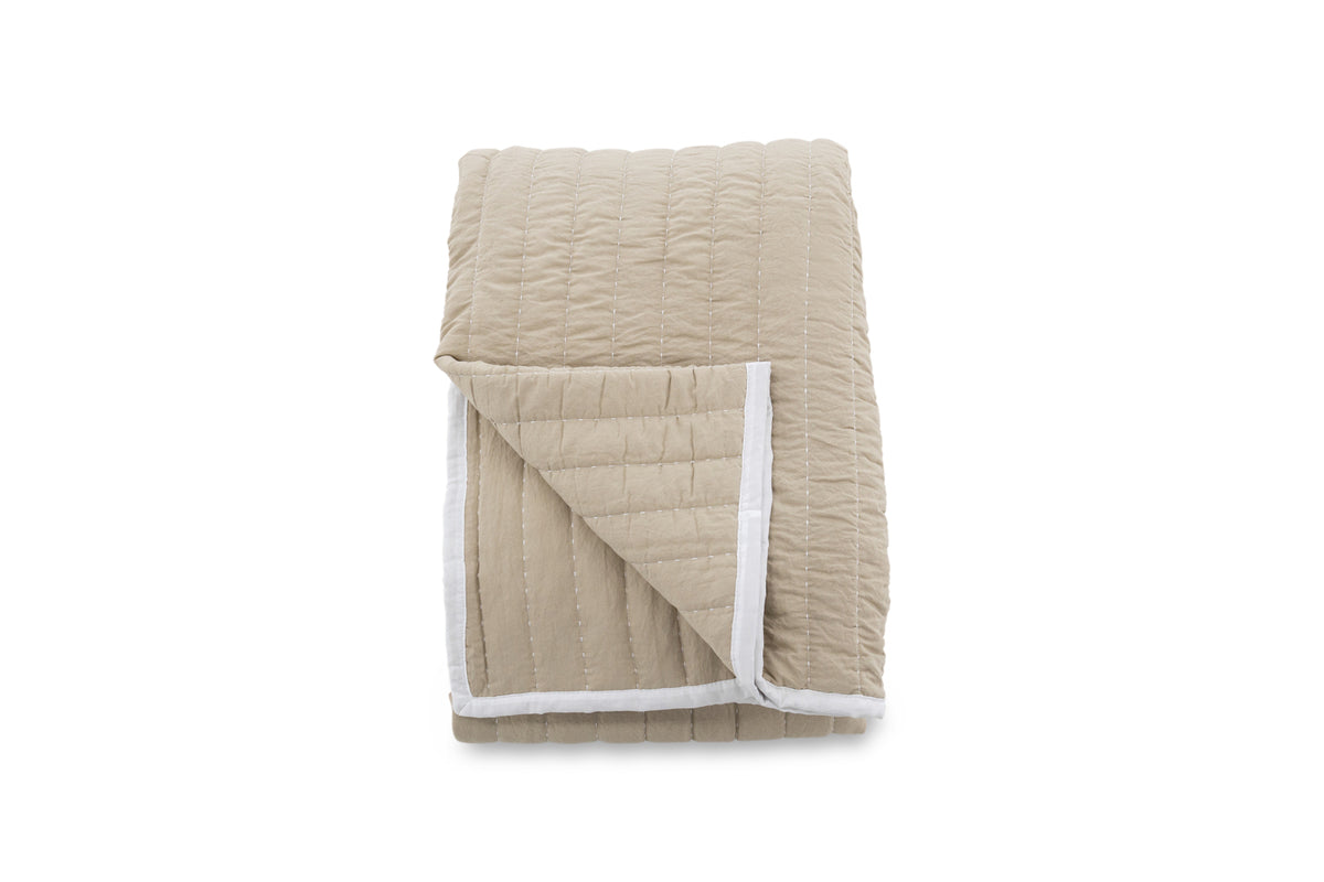 Juni Sengetæppe 150 x 250 Beige