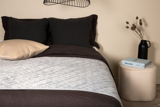 Jilly Sengetæppe 80 x 260 Lysegrå