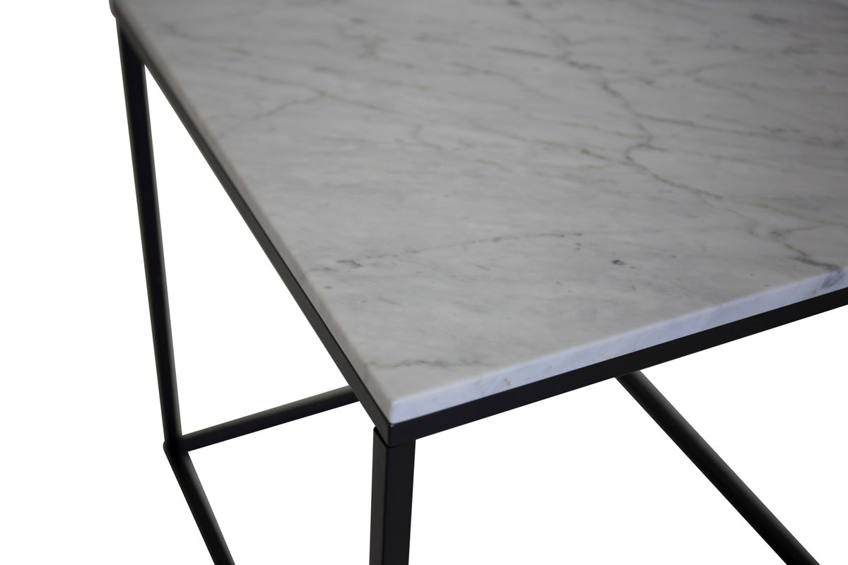 Estelle Sidebord 50 x 50 Sort