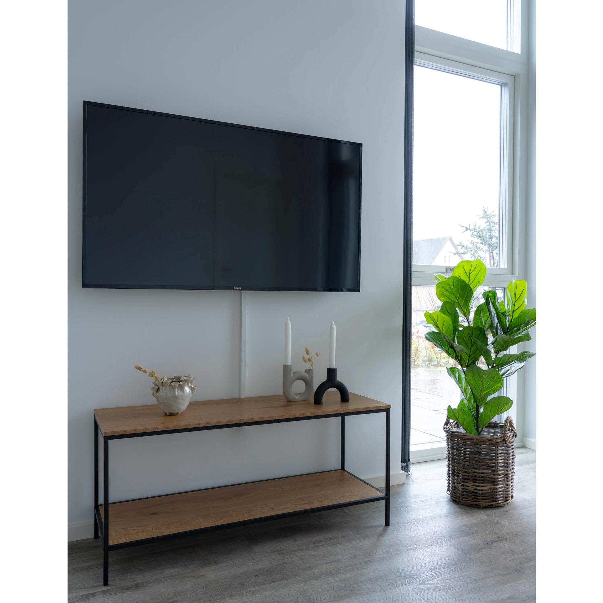 Vita TV-bænk