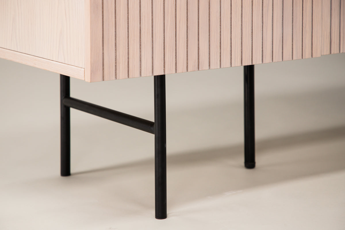 Björkön Cabinet 42 x 150 x 75 Whitewash