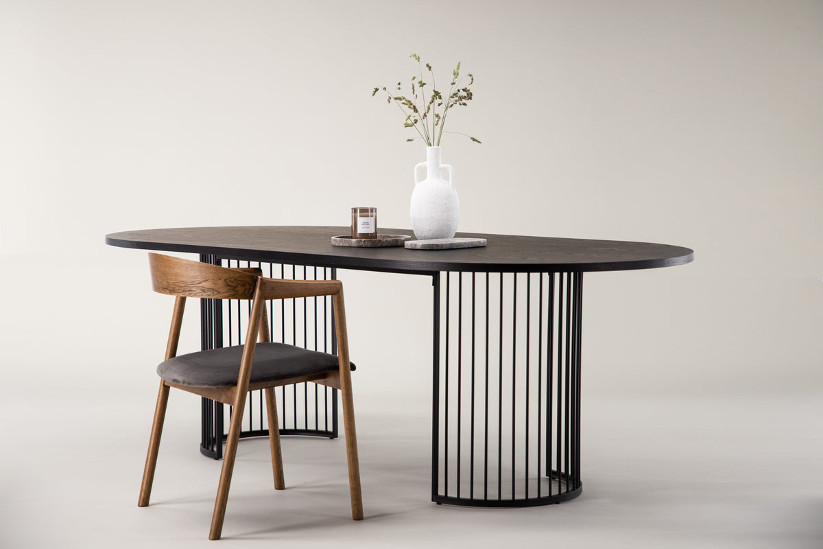 Hamneskär Oval Spisebord 220 x 110 Sort