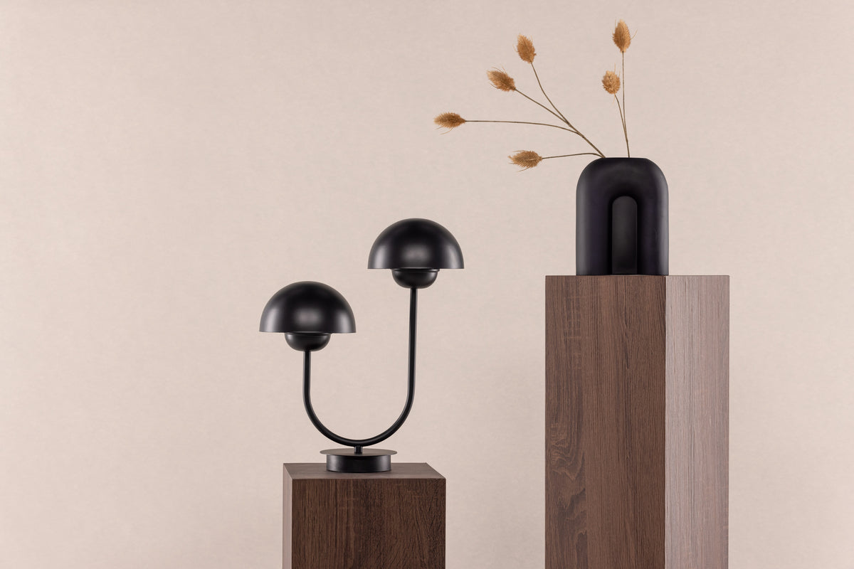 Lyckorna Bordlampe Sort