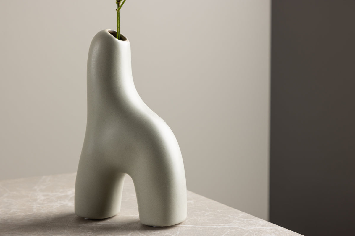 Aya Vase 5 x 16 x 10 Lys Grå