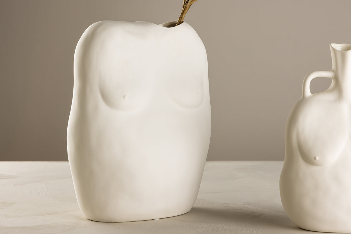 Romie Vase 28 x 24 x 14 Offwhite