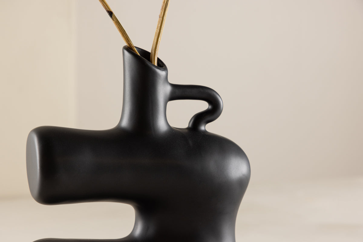 Dity Vase 19 x 18 x 7 Sort