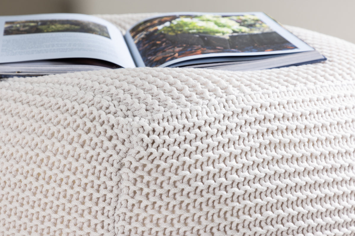 Luca Puff 60 x 40 x 60 Creme