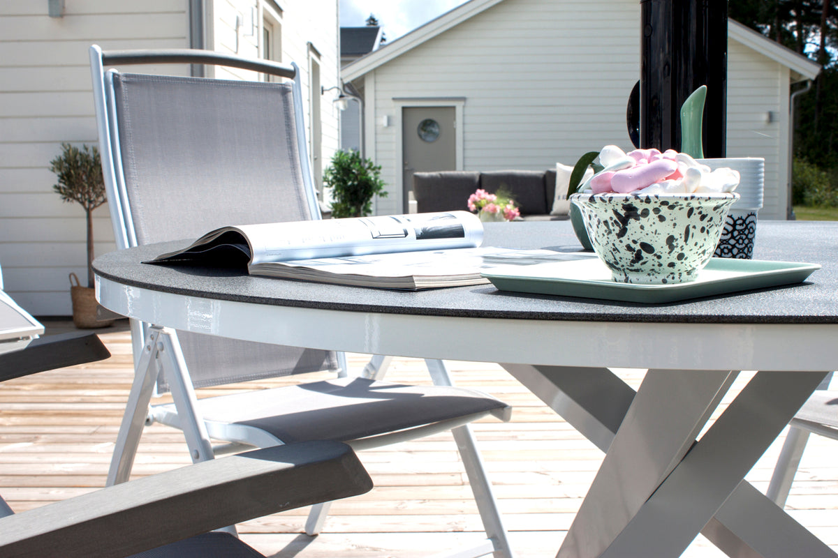 Copacabana & Albany Spisebord ⌀140 + Positionsstole Hvid