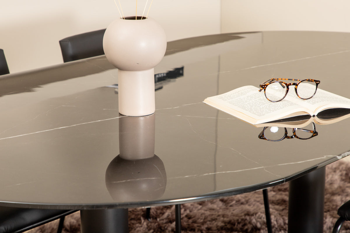 Pillan, Kenth Oval Dining Set