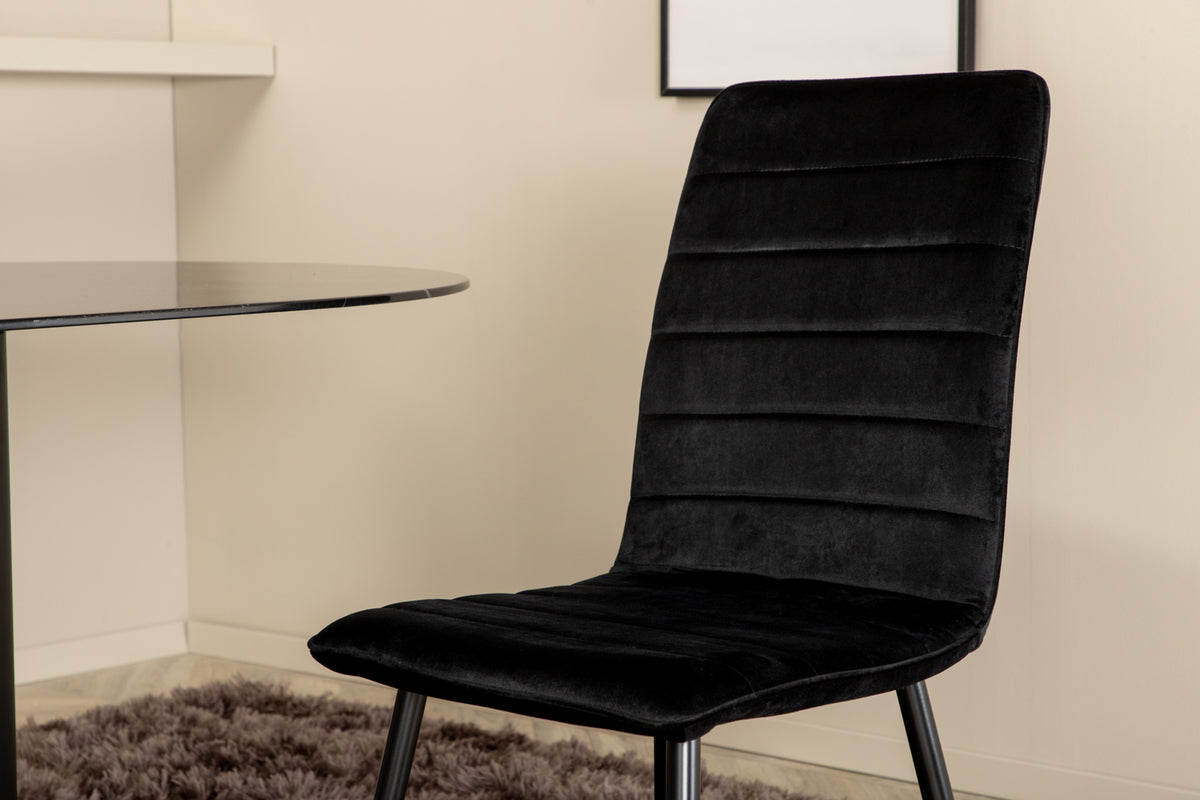 Pillan, Windu Oval Dining Set