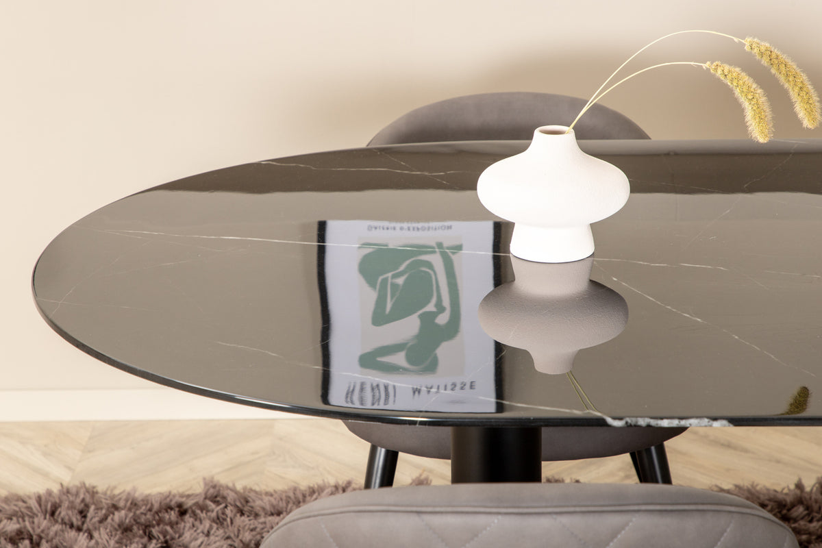 Pillan, Velvet Oval Dining Set