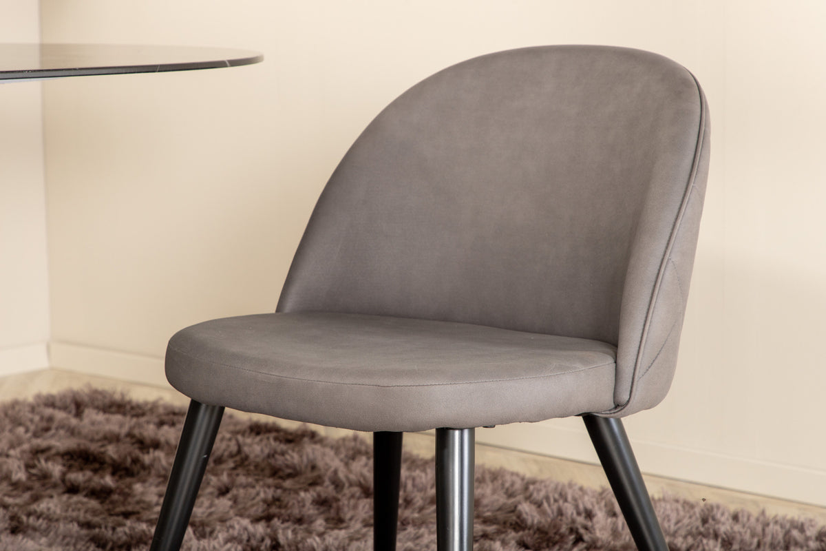 Pillan, Velvet Oval Dining Set