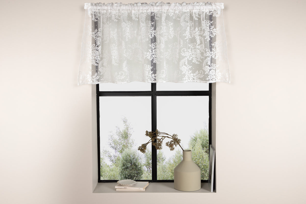 Daisy Gardiner 55 x 250