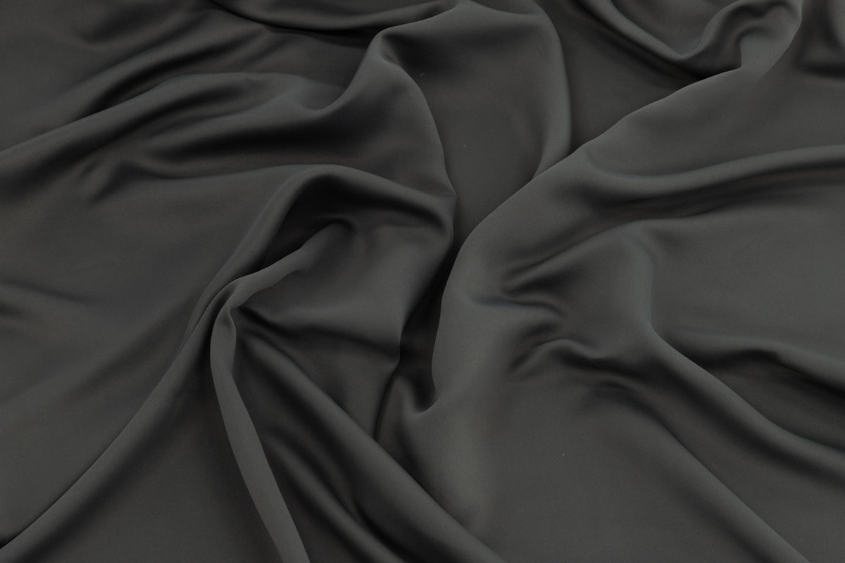 Evelyn Gardiner 290 × 135