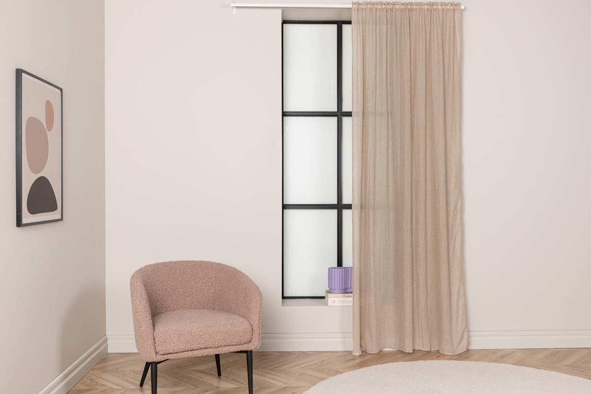 Elena Gardiner 240 x 135