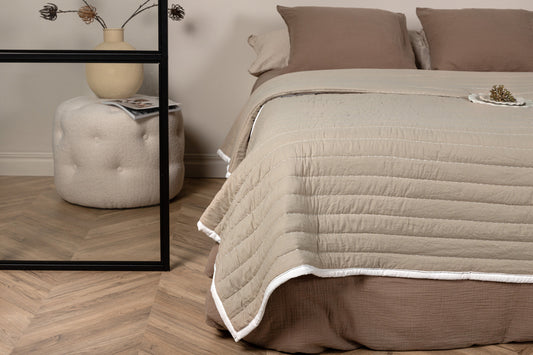 Juni Sengetæppe 180 x 260 Beige