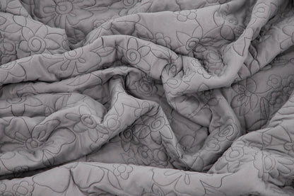 Niki Sengetæppe 180 x 260 Lysegrå