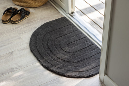 Oval tæppe 80 x 50 Sort