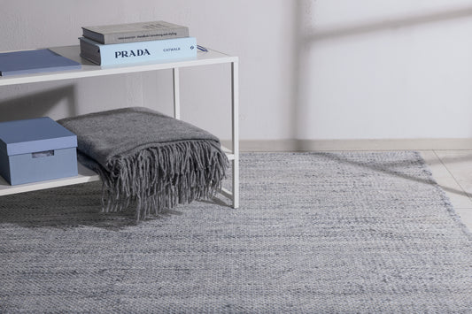 Devi Rektangulært tæppe 240 x 170 Sølv