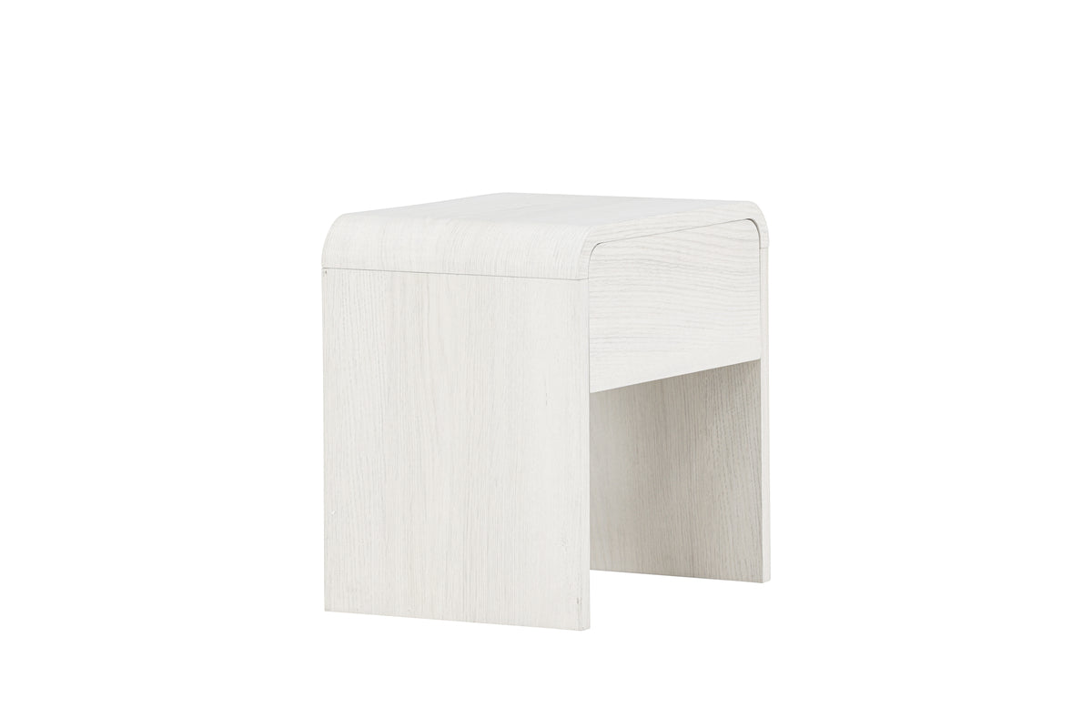 Lyngdal Side Table 40 x 30 Hvidvasket