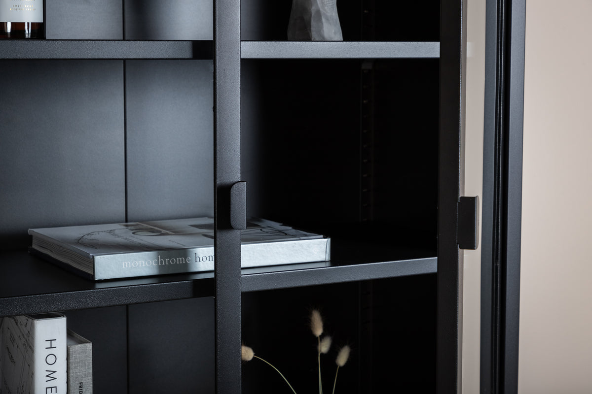 Misha - Højt bredt skab m hylde - Sort - Ersätter 15359-208