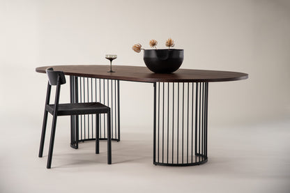 Hamneskär Oval Spisebord 220 x 110 Valnød