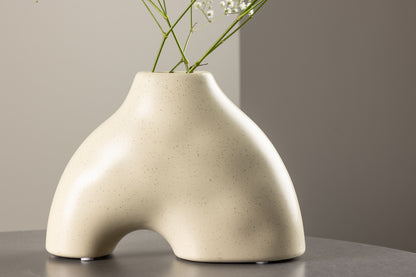 Kento Vase 15 x 21 x 8 Beige