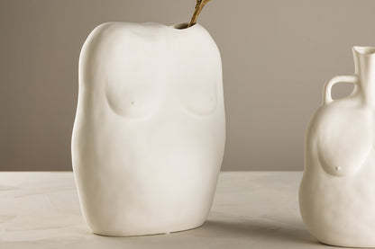 Romie Vase 28 x 24 x 14 Offwhite