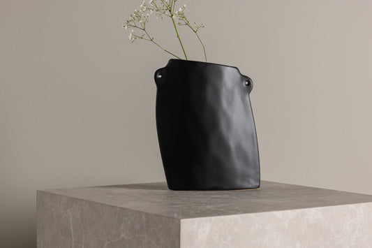 Vase 21 x 14 x 5 Sort