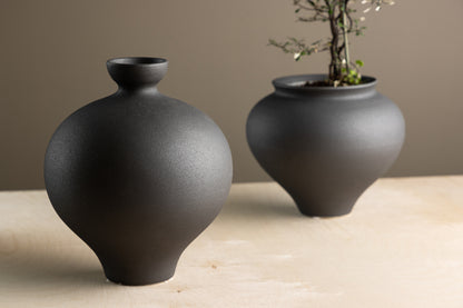 Rellis Vase ø20 Sort