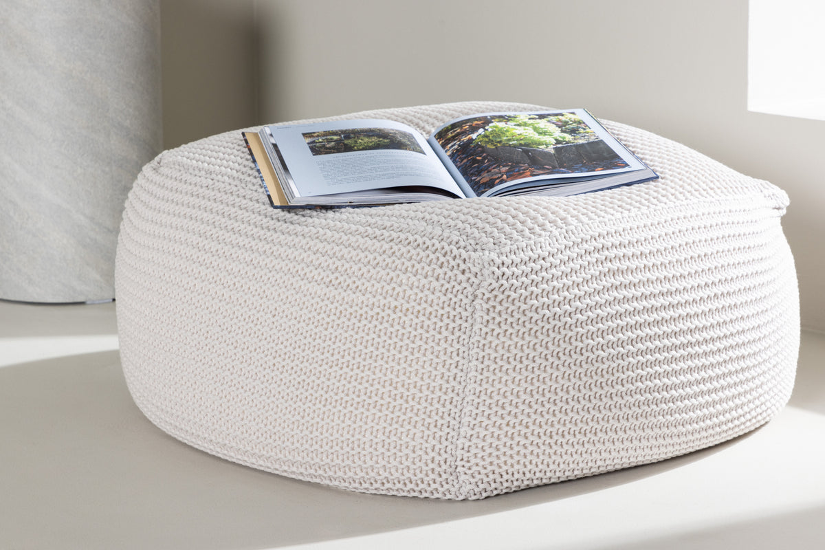 Luca Puff 60 x 40 x 60 Creme