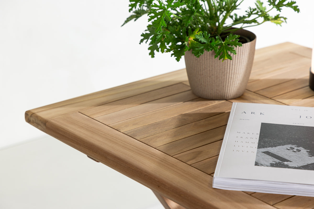 Cafébord 70 x 70 x 75 Natur