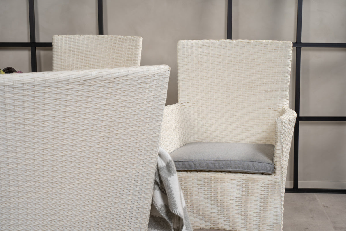 Volta & Malin Spisebord ⌀150 + Spisestole Hvid