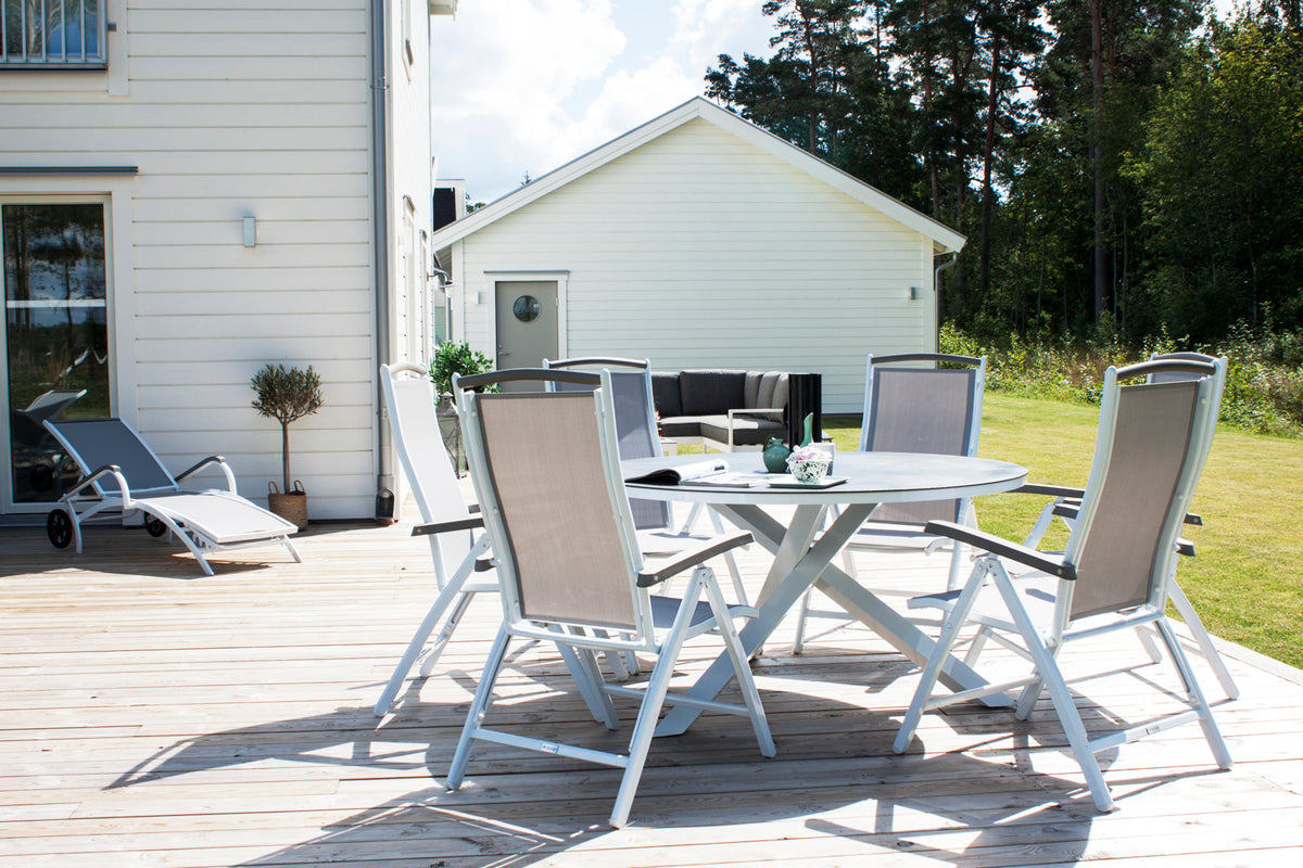 Copacabana & Albany Spisebord ⌀140 + Positionsstole Hvid