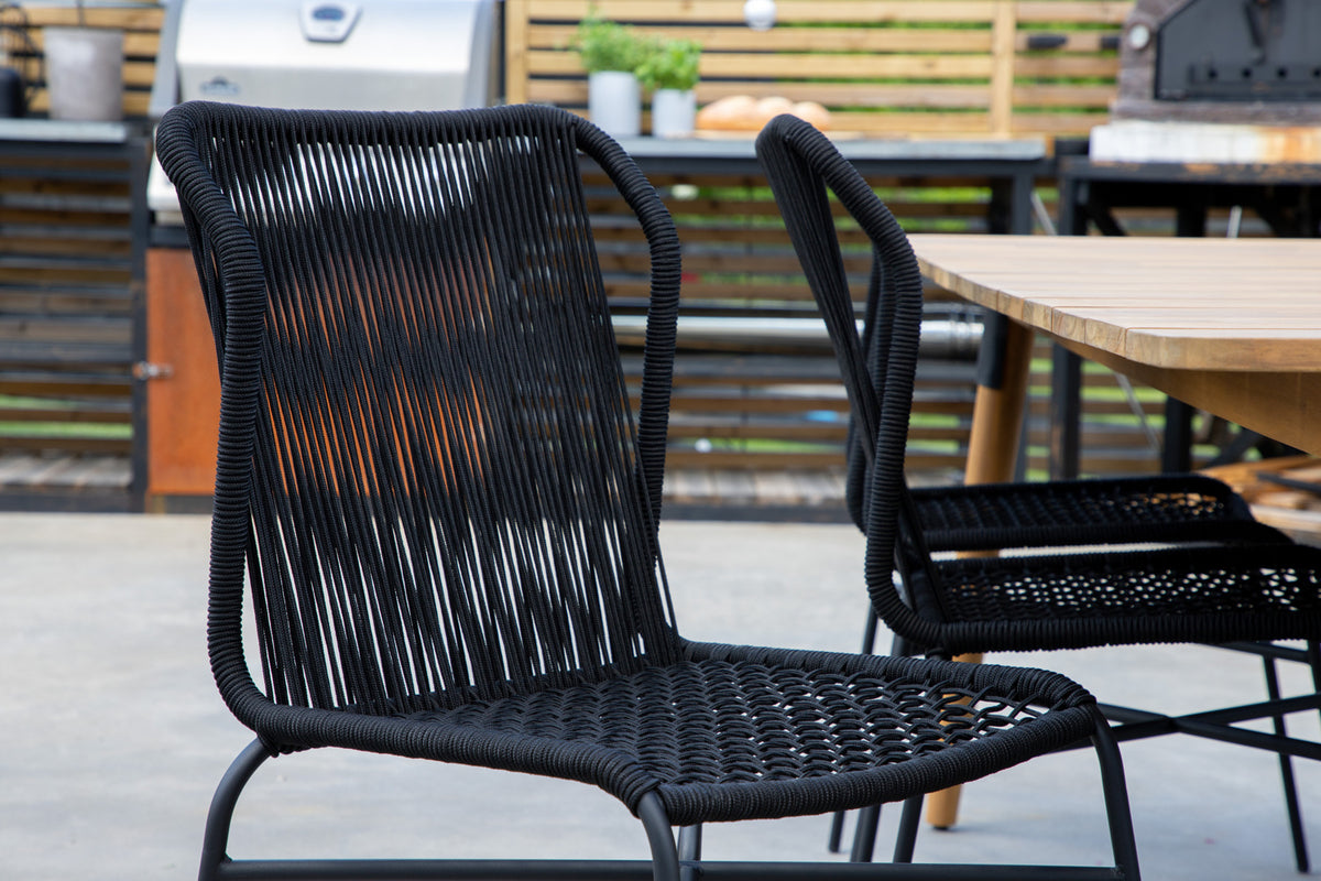 Julian Spisebord 210x100 + Spisestole Sort