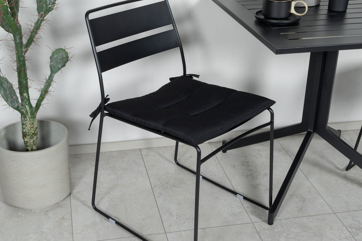 Way & Lina Cafébord 70x70x72 Sort + Spisestole Sort