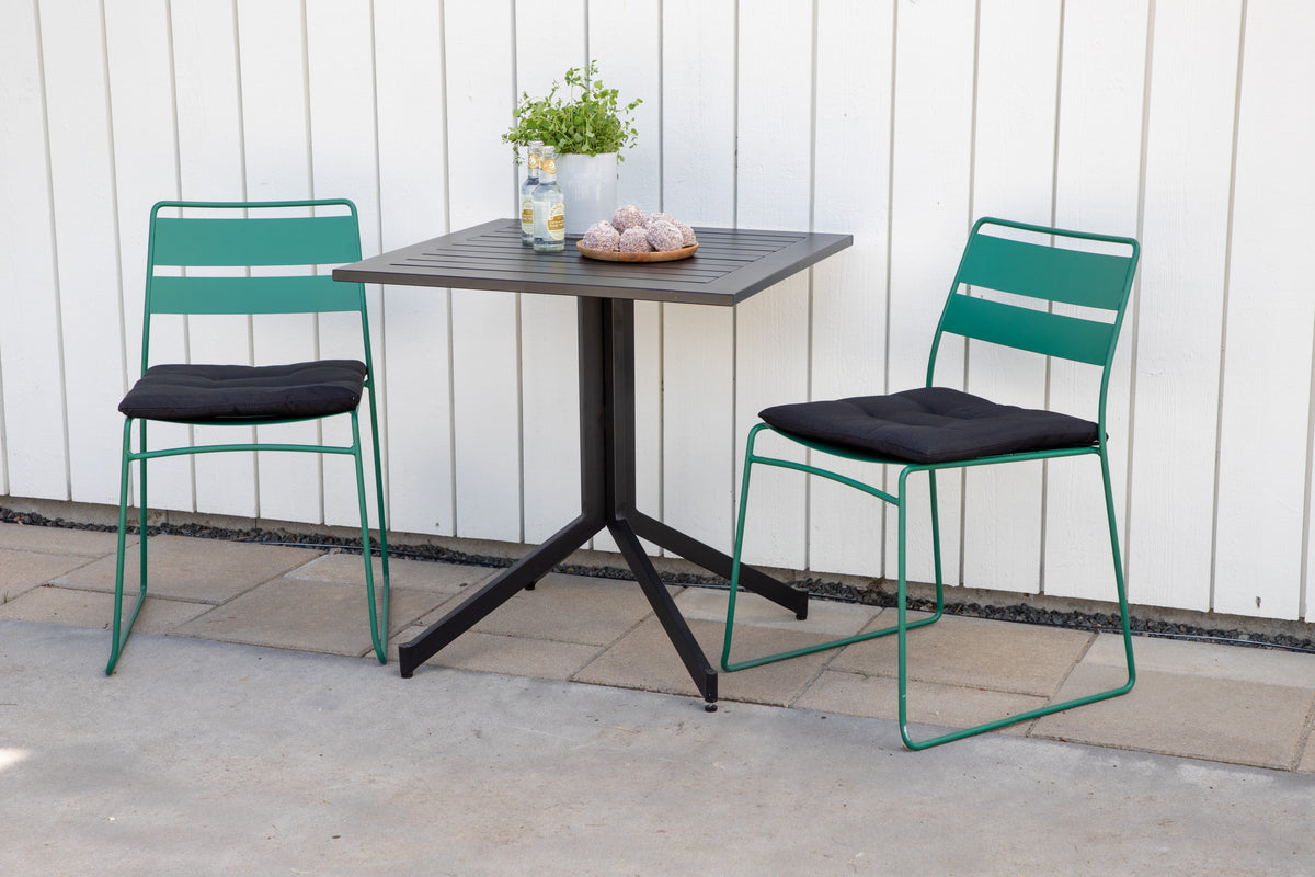 Way & Lina Cafébord 70 x 70 Sort + Spisestole 2-pak Grøn