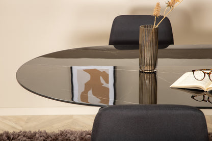 Pillan, Muce Oval Dining Set