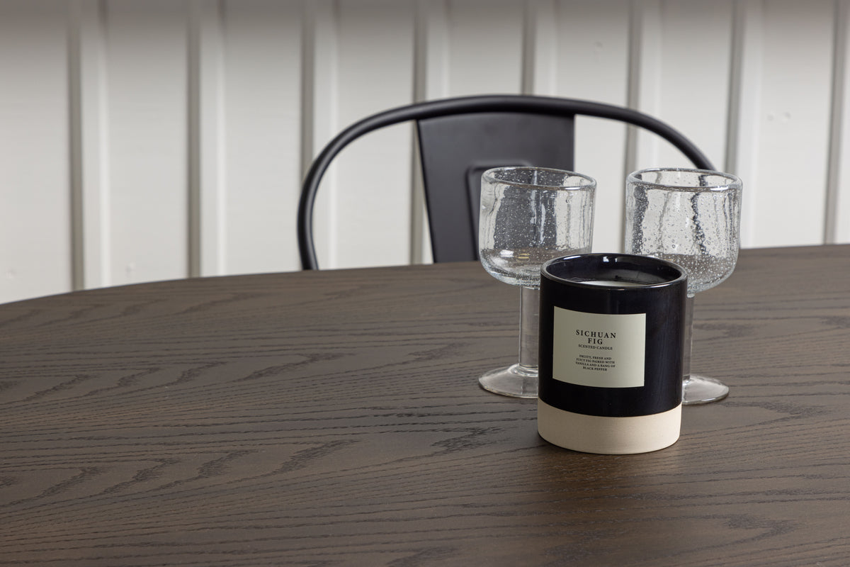 Tempe & Stone Spisebordsstol 4-pak Sort + Oval Spisebord 220 x 100 Mocca