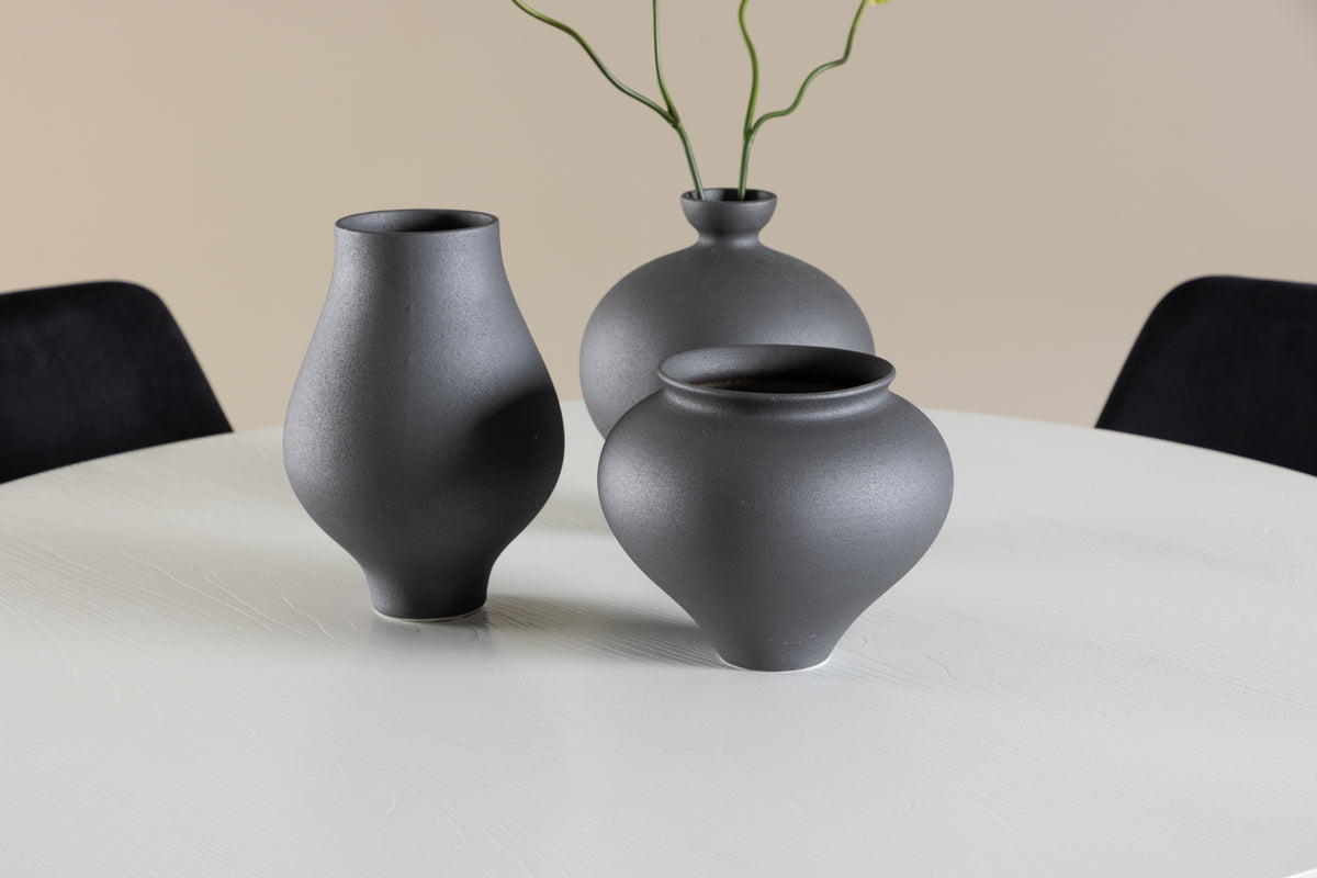 Spisebordsstol 2-pak Sort + Rundt spisebord 110 Hvid